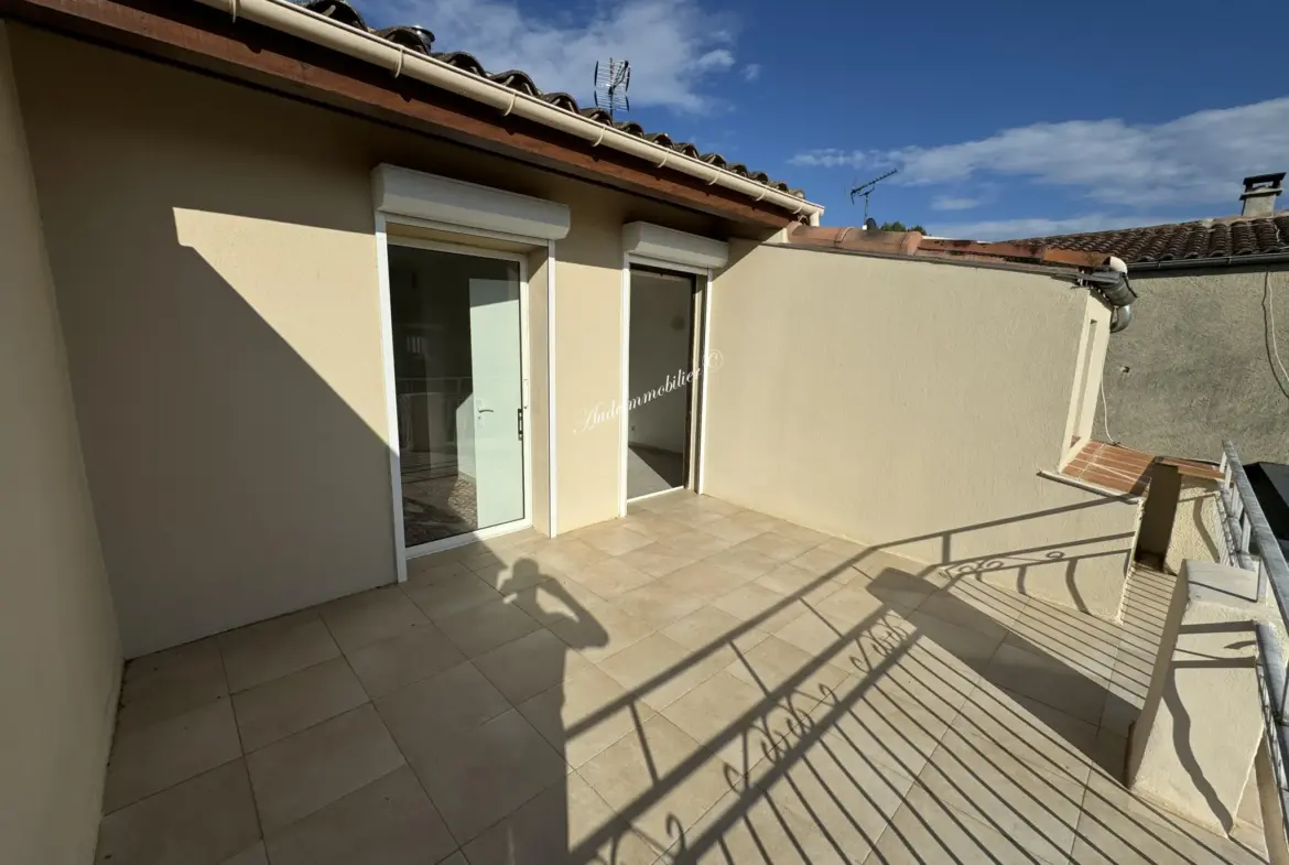 À vendre : Ensemble de deux maisons avec jardins à Couiza 