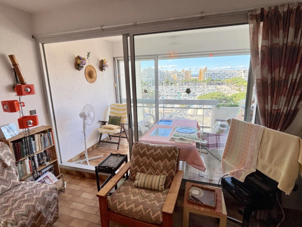 CARNON F2 CABINE + LOGGIA VUE DOMINANTE PORT 