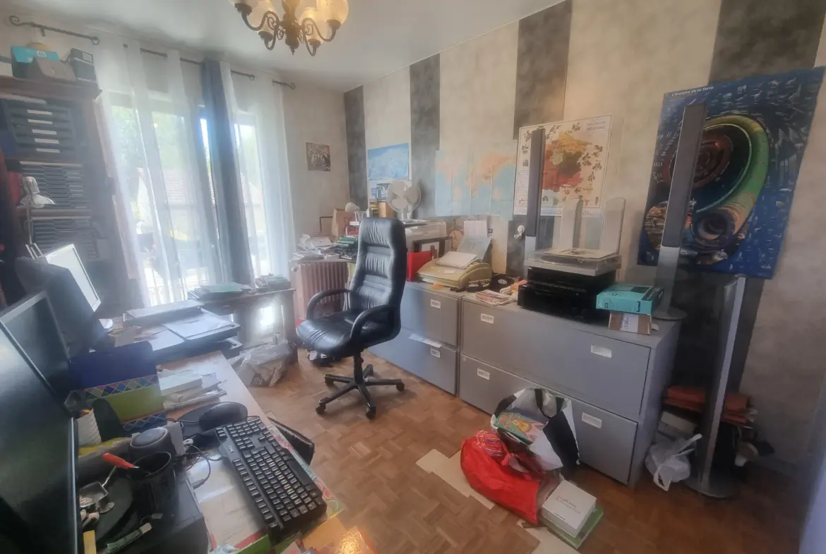 Maison spacieuse à vendre à Alençon - 165 m² 