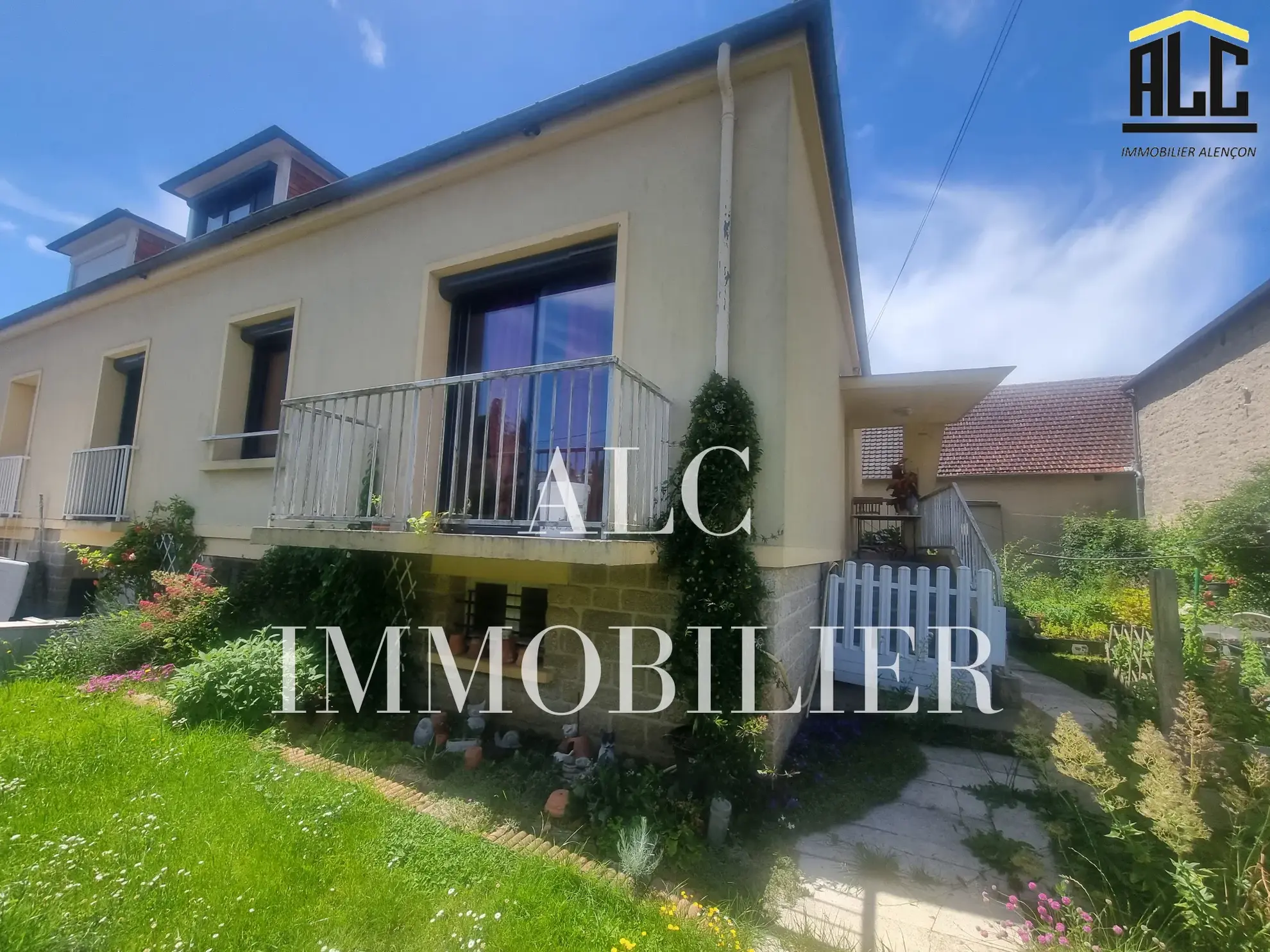 Maison spacieuse à vendre à Alençon - 165 m² 