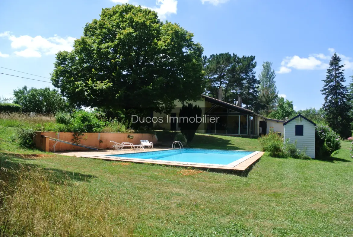 Spacieuse maison avec piscine à 10 min de Marmande 