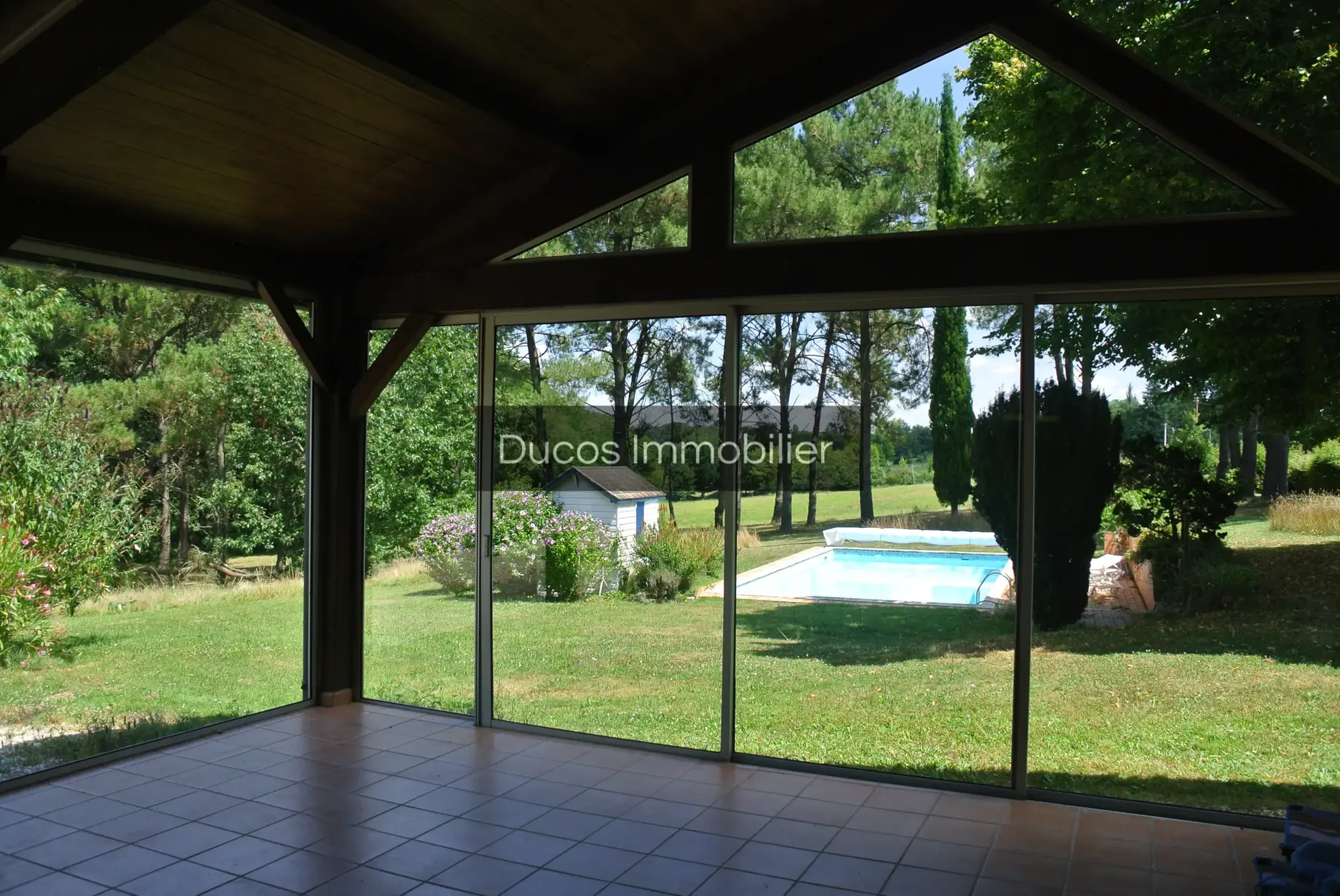 Spacieuse maison avec piscine à 10 min de Marmande 