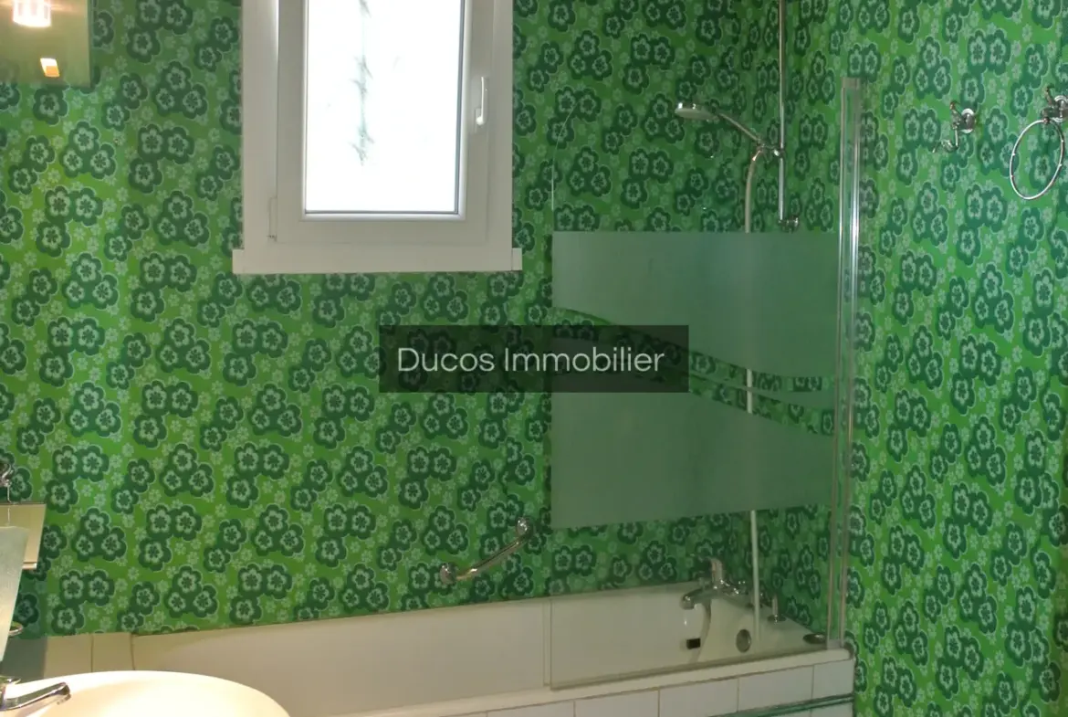 Spacieuse maison avec piscine à 10 min de Marmande 