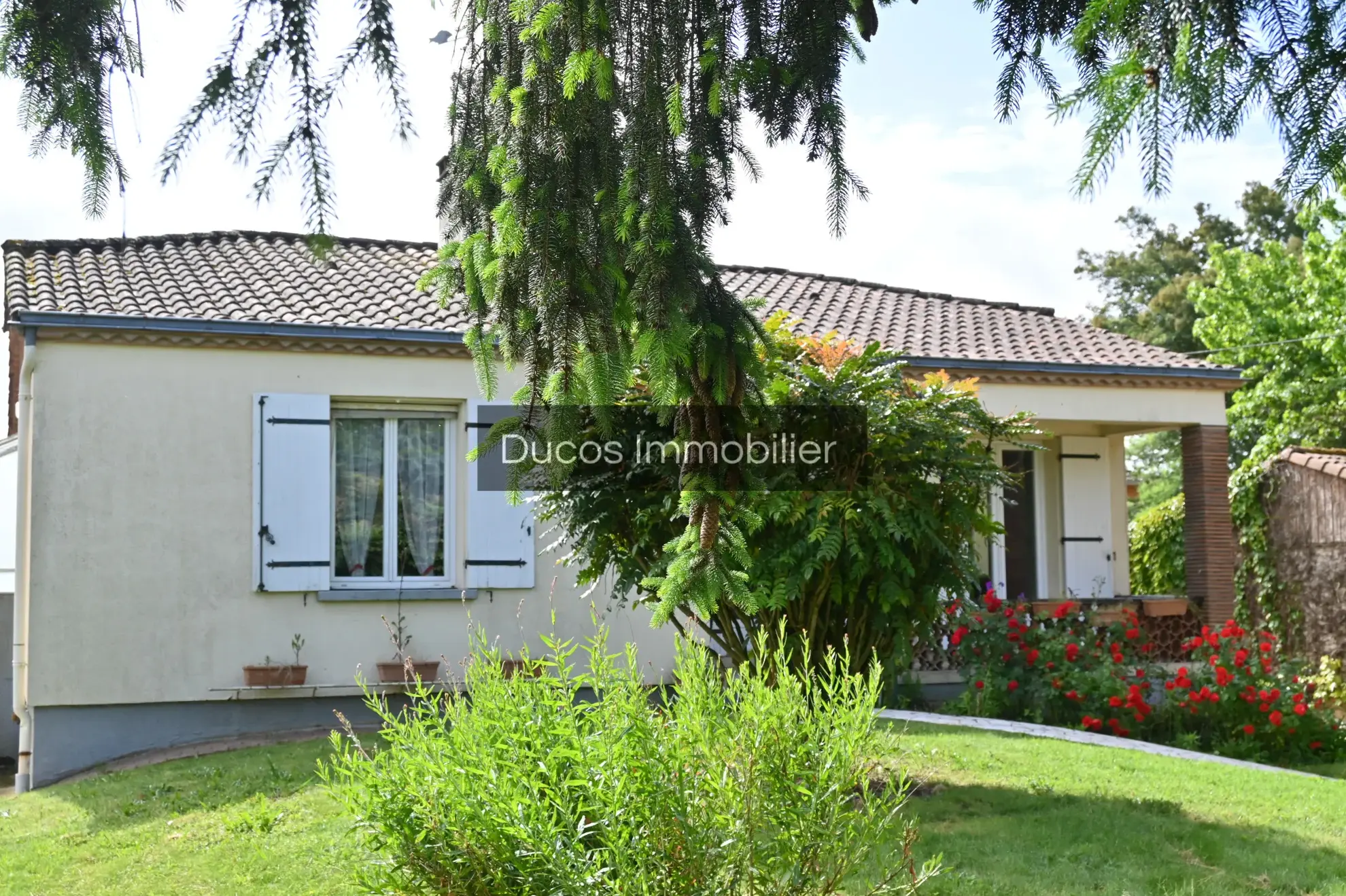 Maison au cœur de Marmande avec 3 chambres et jardin arboré 