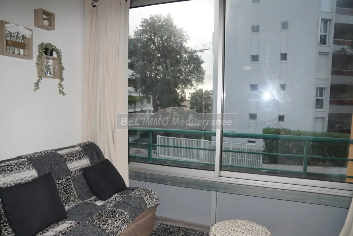 À vendre : F2 de 28 m² avec parking à Cavalaire-sur-Mer 