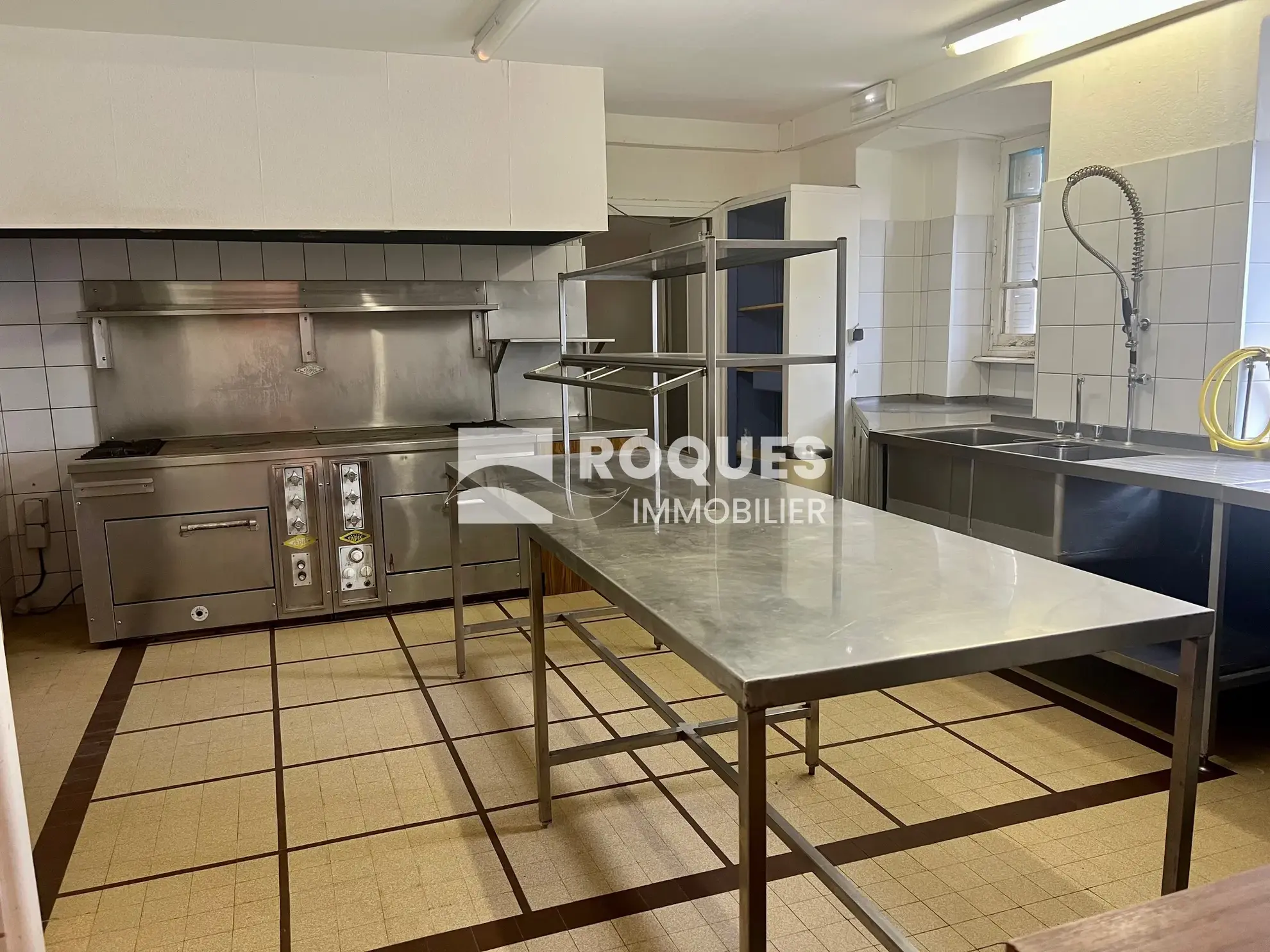 Ensemble immobilier à vendre à Verrières 