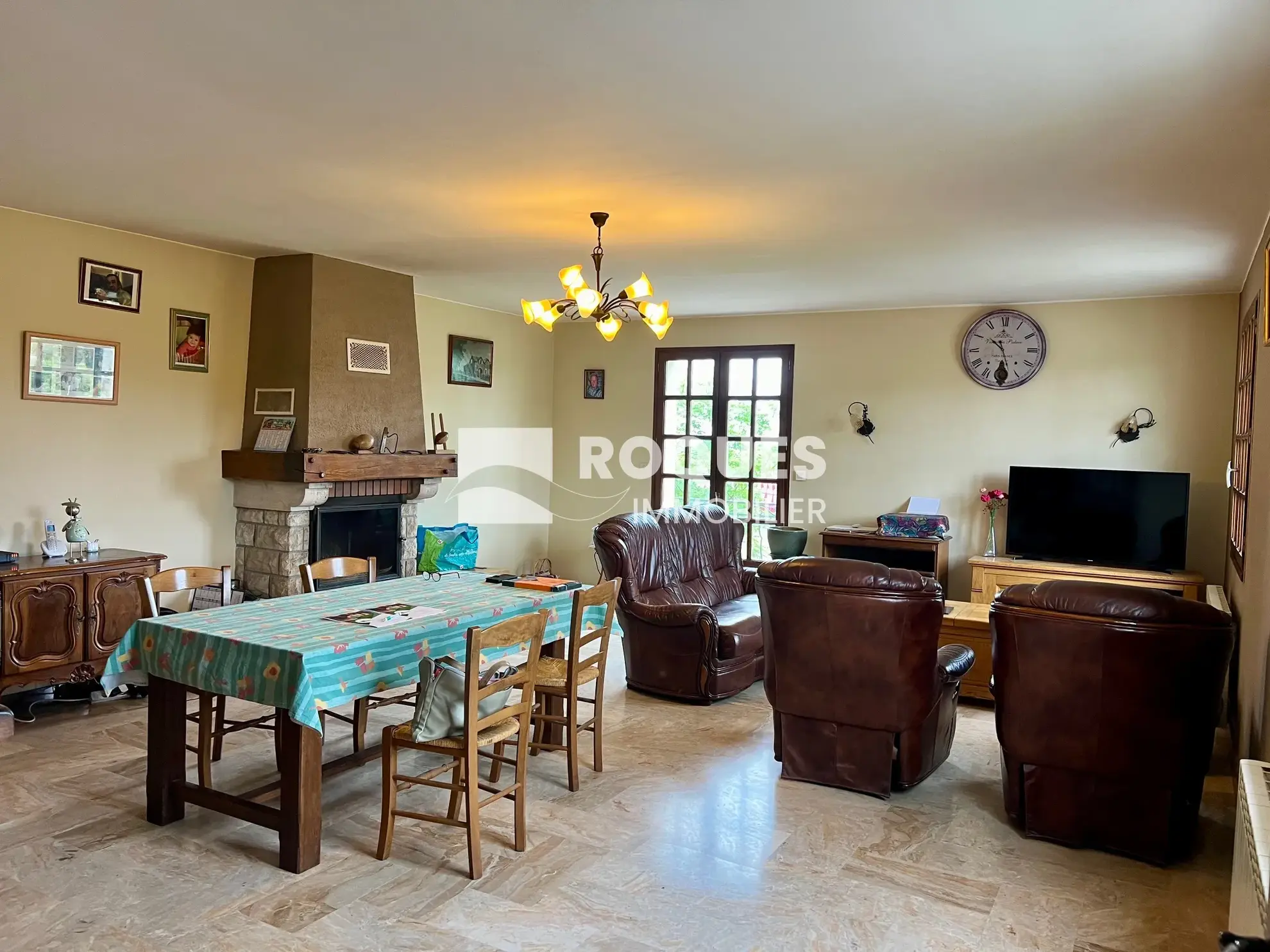 Ensemble immobilier à vendre à Verrières 