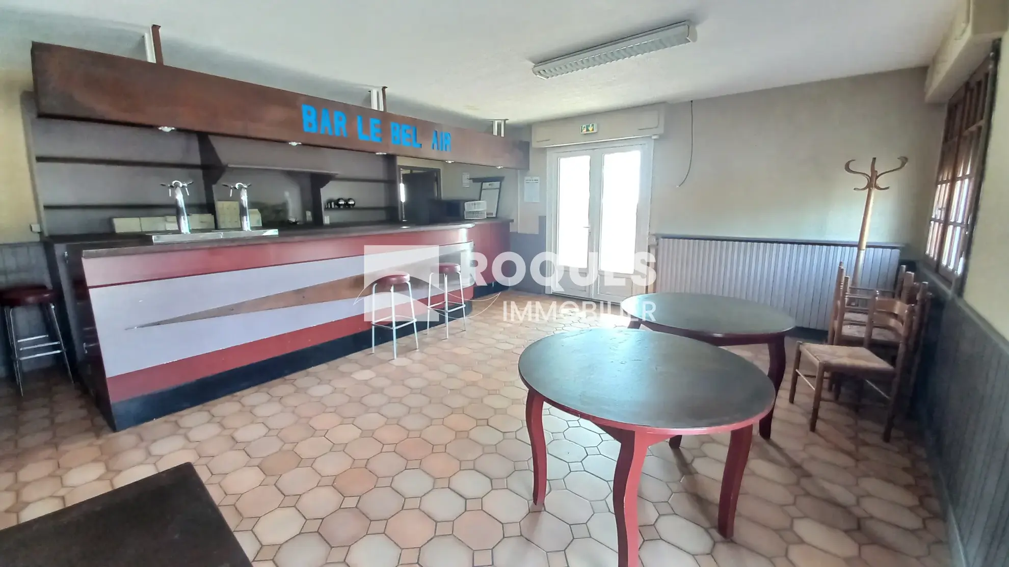 Ensemble immobilier à vendre à Verrières 