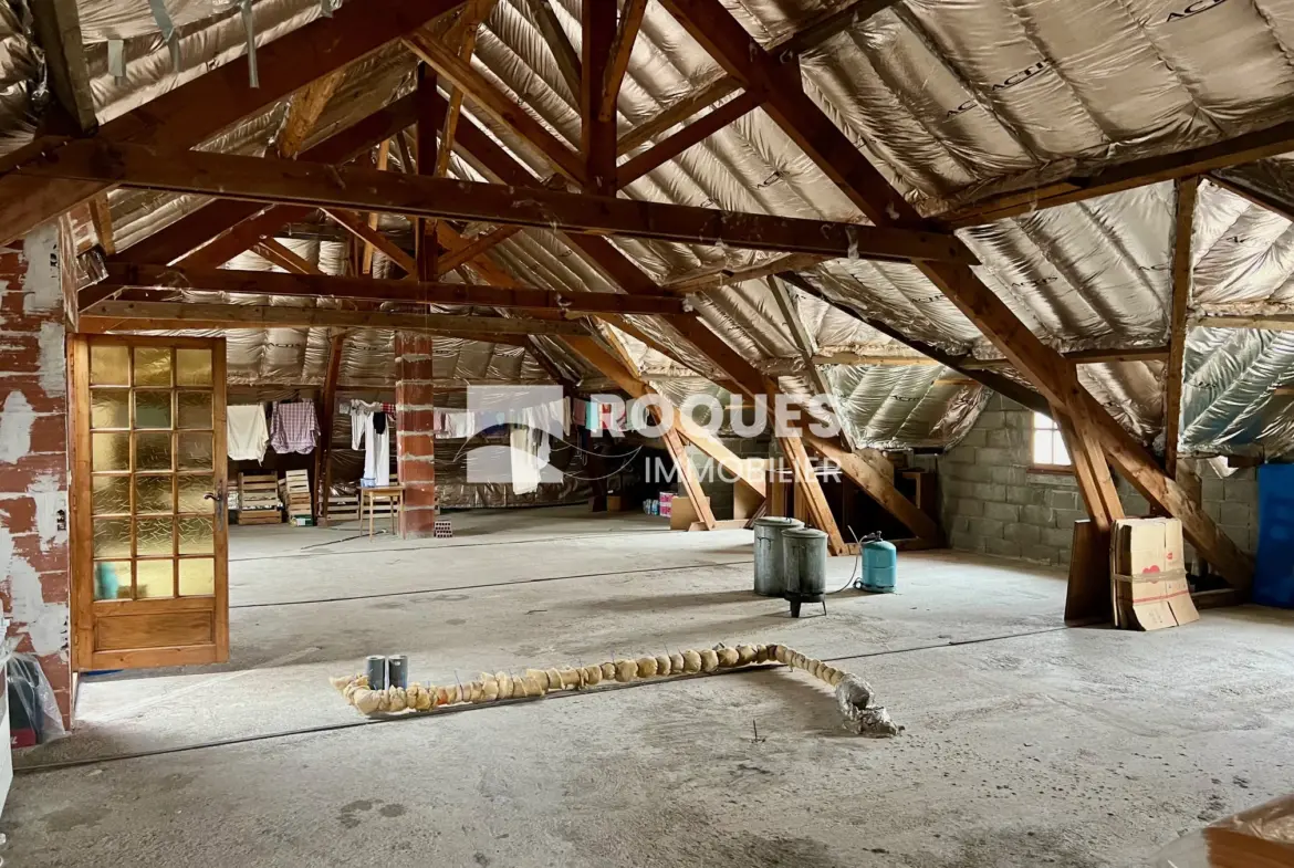 Ensemble immobilier à vendre à Verrières 