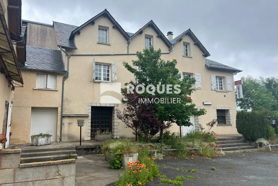 Ensemble immobilier à vendre à Verrières 
