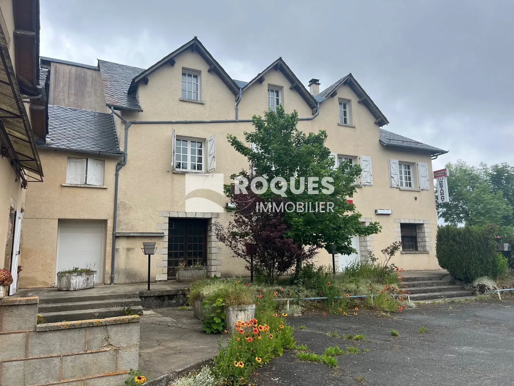 Ensemble immobilier à vendre à Verrières 