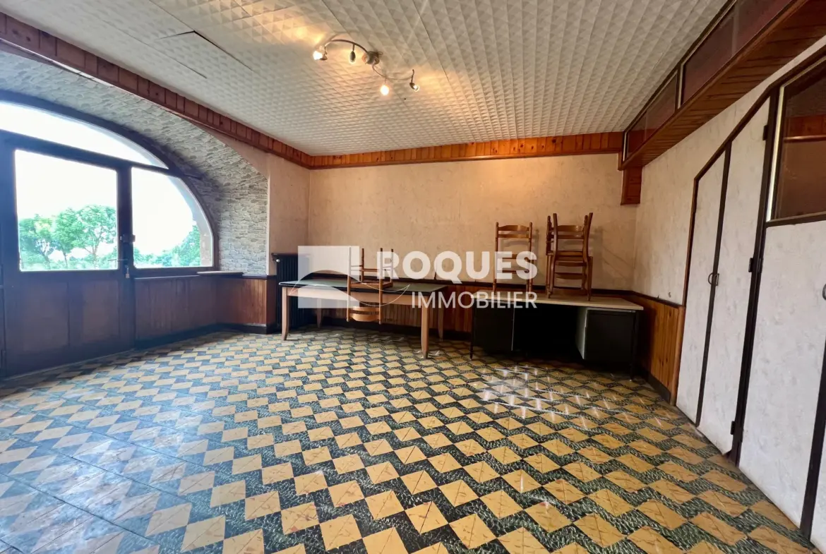 Ensemble immobilier à vendre à Verrières 