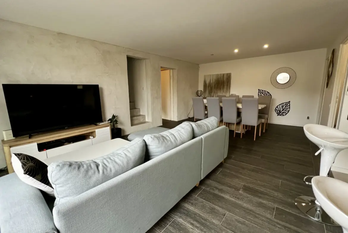 Maison contemporaine à Leogeats avec piscine à vendre 
