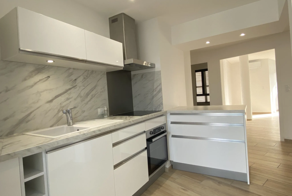 Bel appartement rénové avec vue à Perpignan 