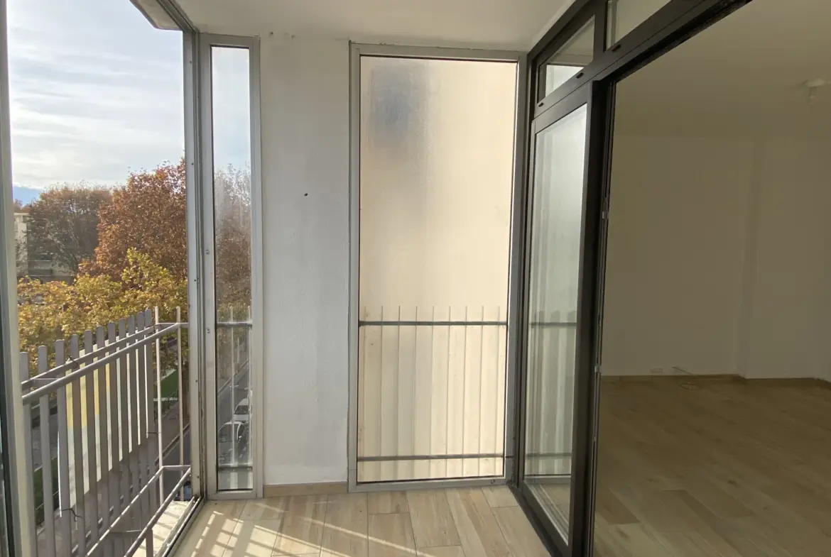 Bel appartement rénové avec vue à Perpignan 