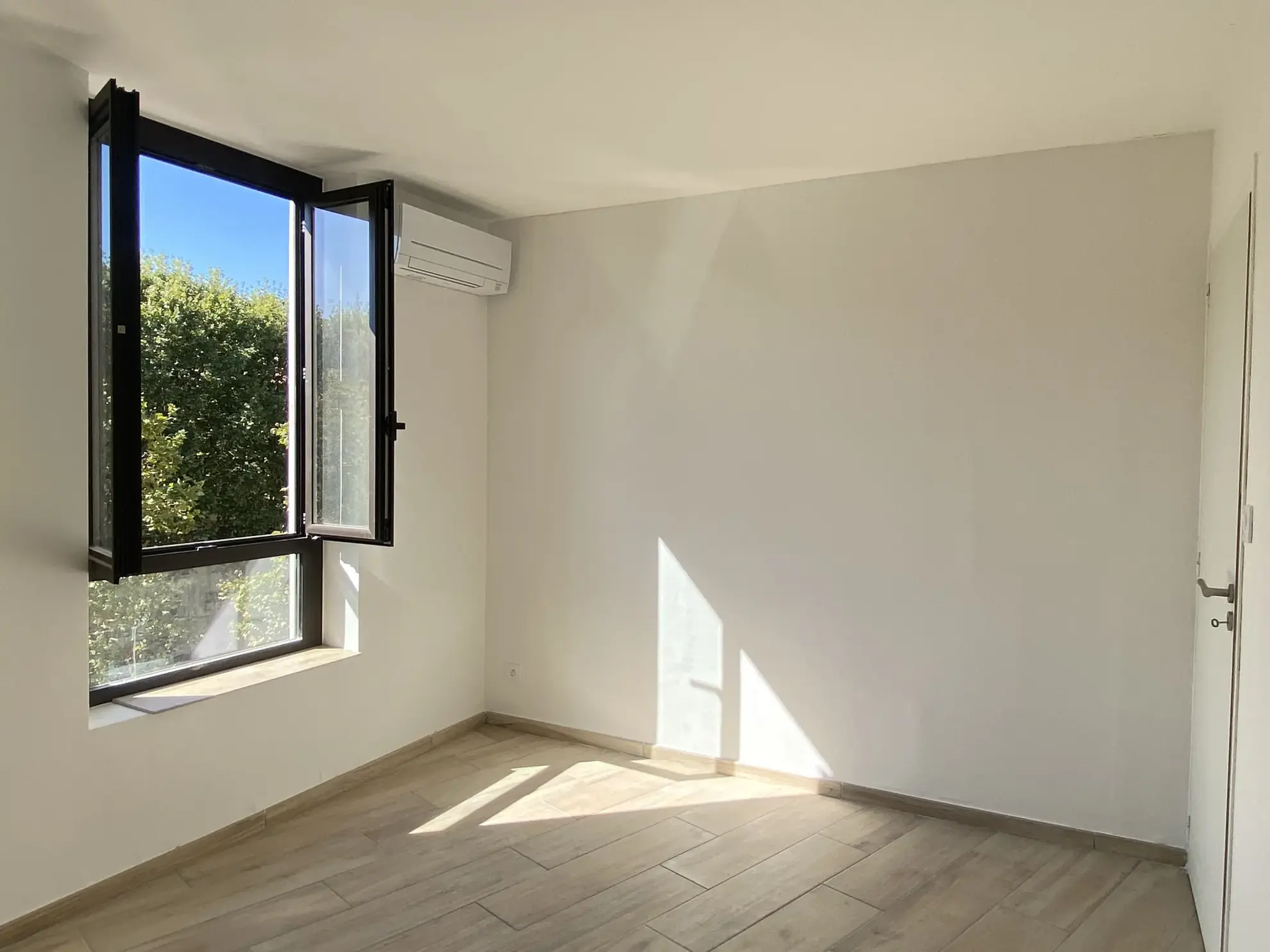 Bel appartement rénové avec vue à Perpignan 