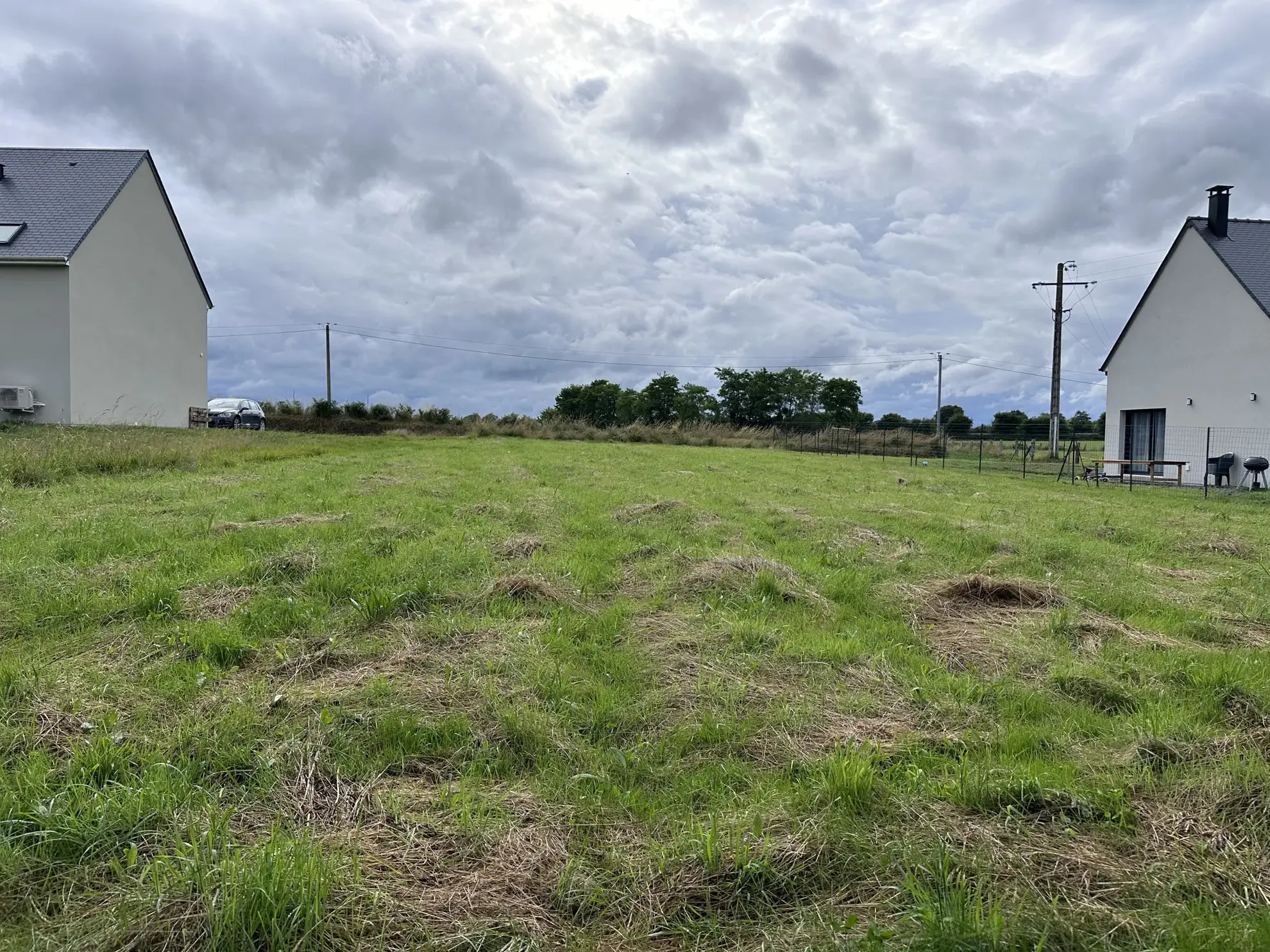 Terrain viabilisé à Le Tourneur - 884 m² 