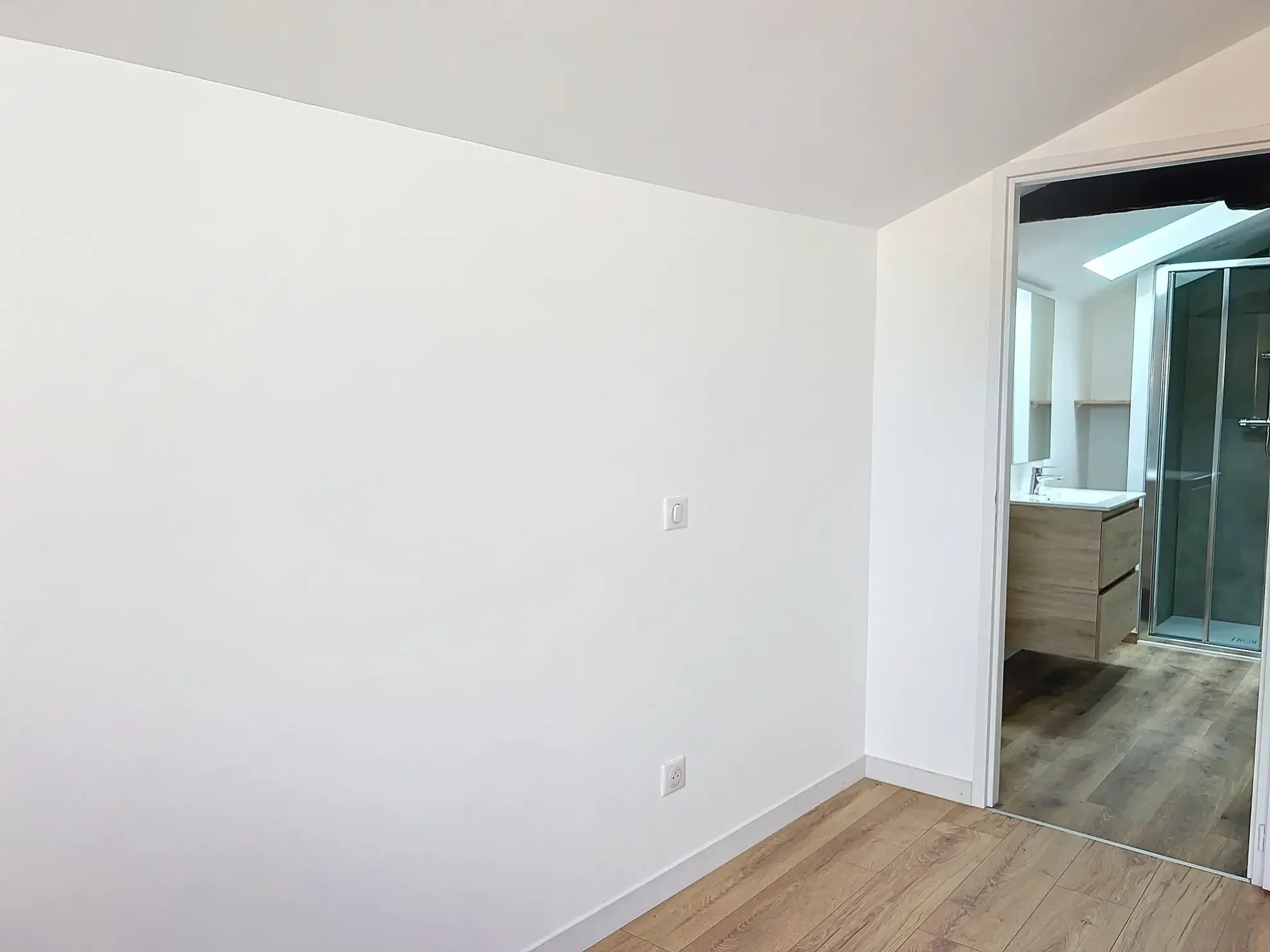 Bel appartement T2 rénové à vendre au centre de Villefranche-sur-Saône 