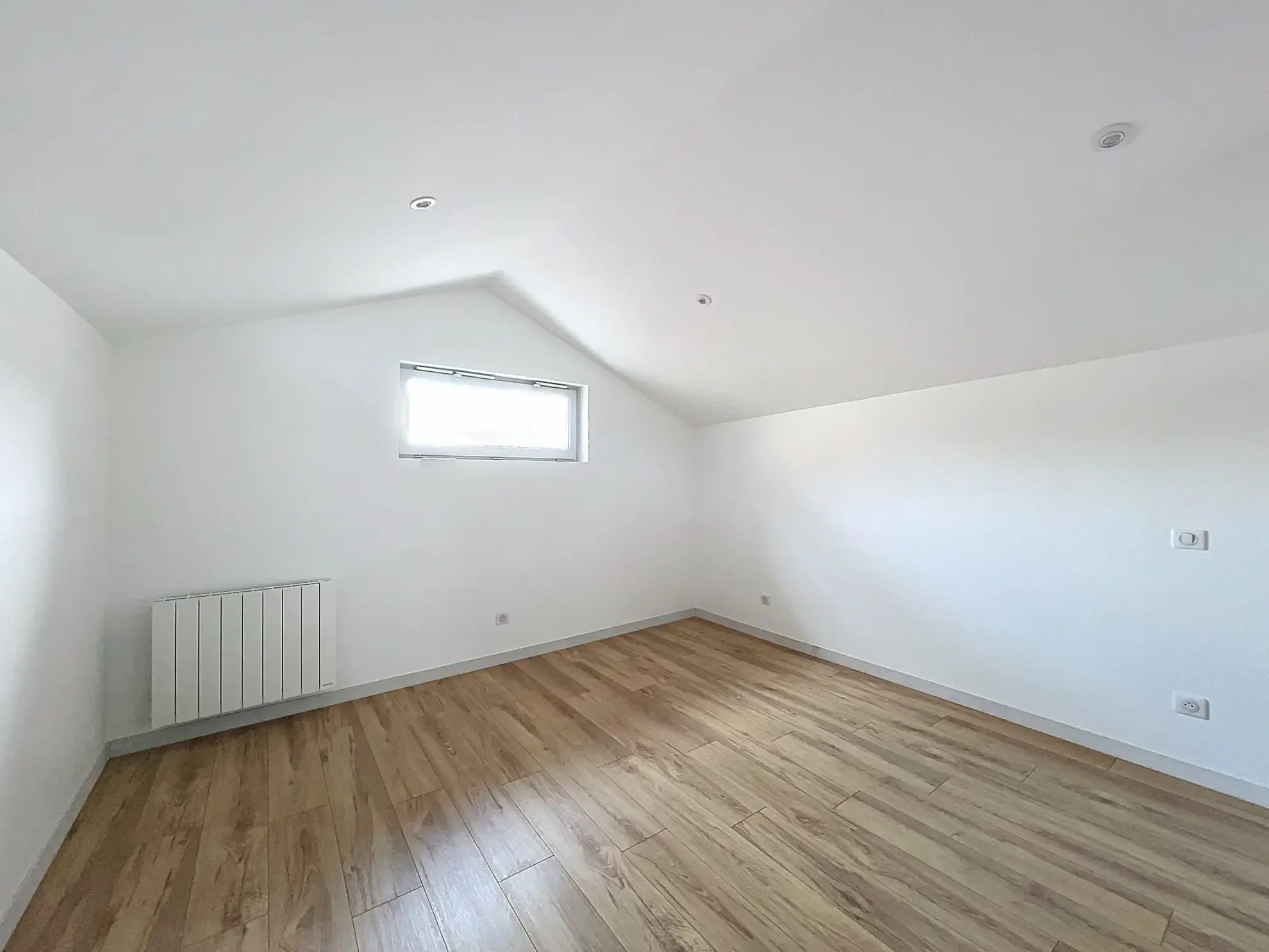 Bel appartement T2 rénové à vendre au centre de Villefranche-sur-Saône 