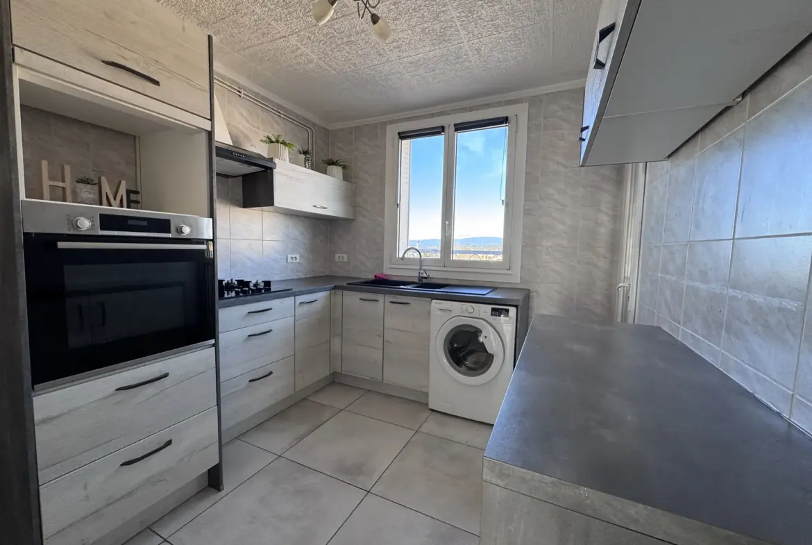 Vente Appartement T4 avec Balcon à Peyrolles-en-Provence 