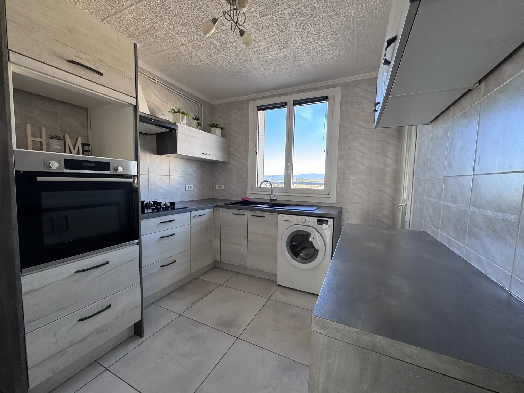 Vente Appartement T4 avec Balcon à Peyrolles-en-Provence 