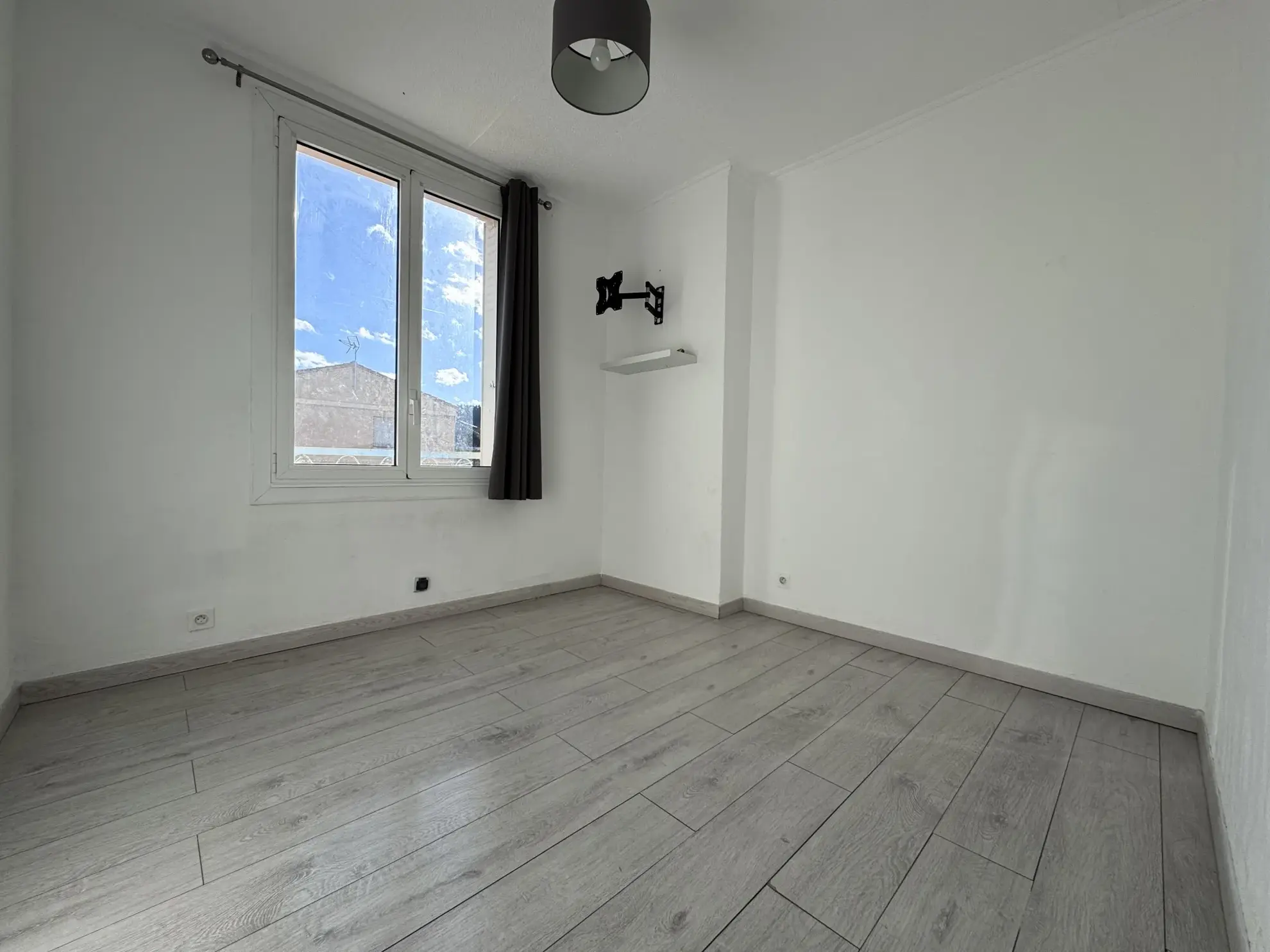 Vente Appartement T4 avec Balcon à Peyrolles-en-Provence 