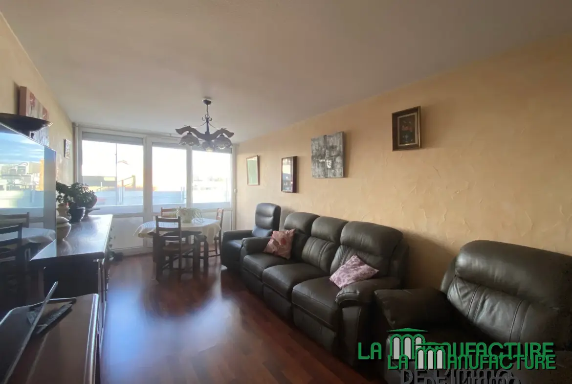 Appartement F3 traversant lumineux avec garage à Saint-Étienne - Bergson 