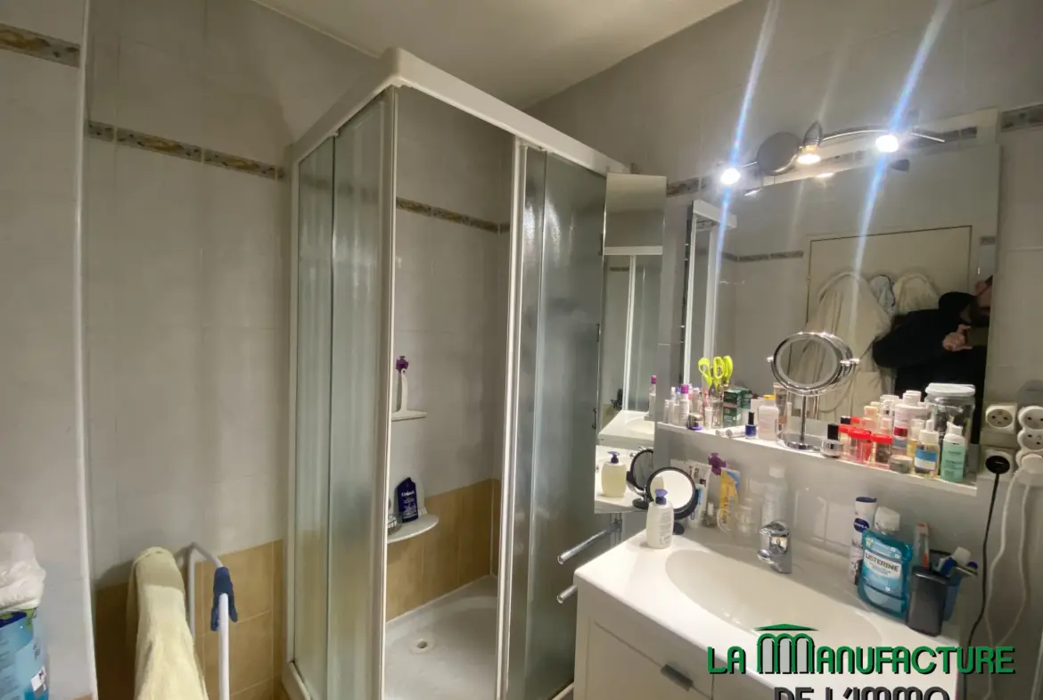 Appartement F3 traversant lumineux avec garage à Saint-Étienne - Bergson 