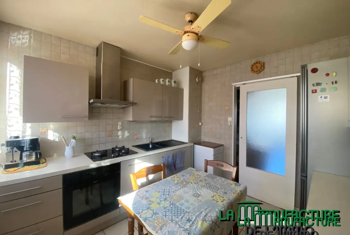 Appartement F3 traversant lumineux avec garage à Saint-Étienne - Bergson 