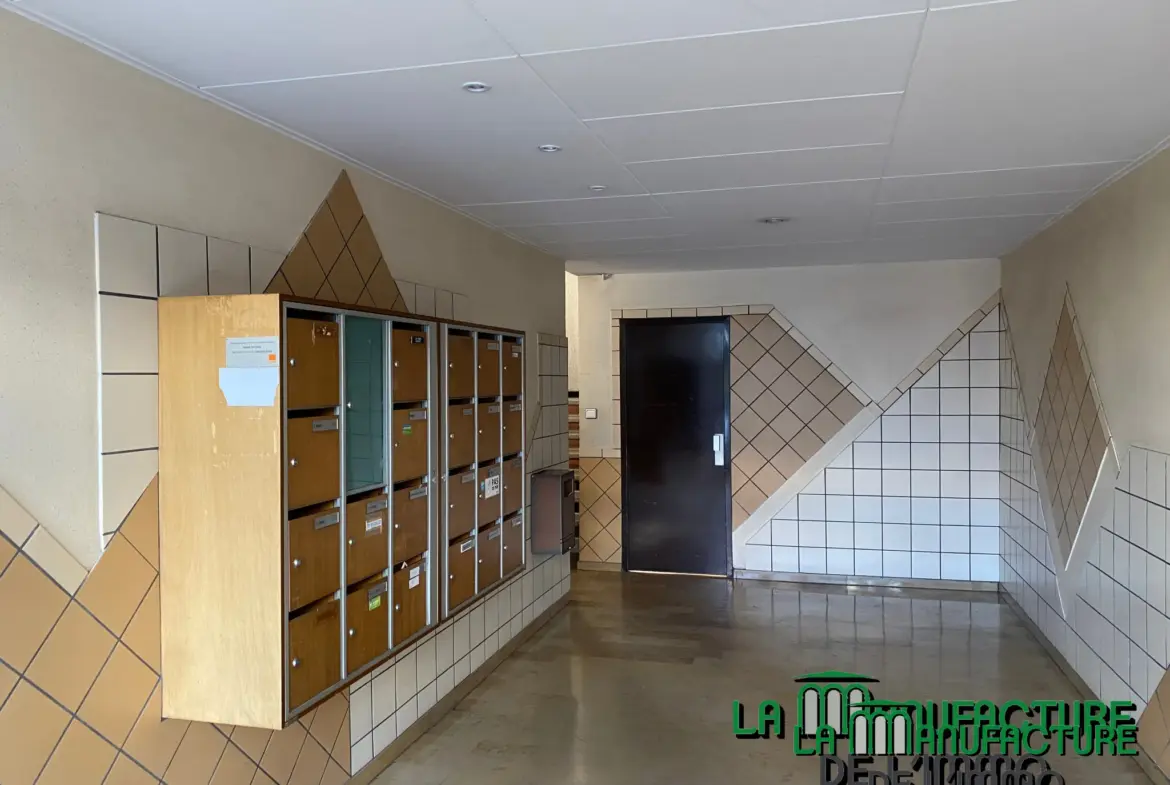 Appartement F3 traversant lumineux avec garage à Saint-Étienne - Bergson 
