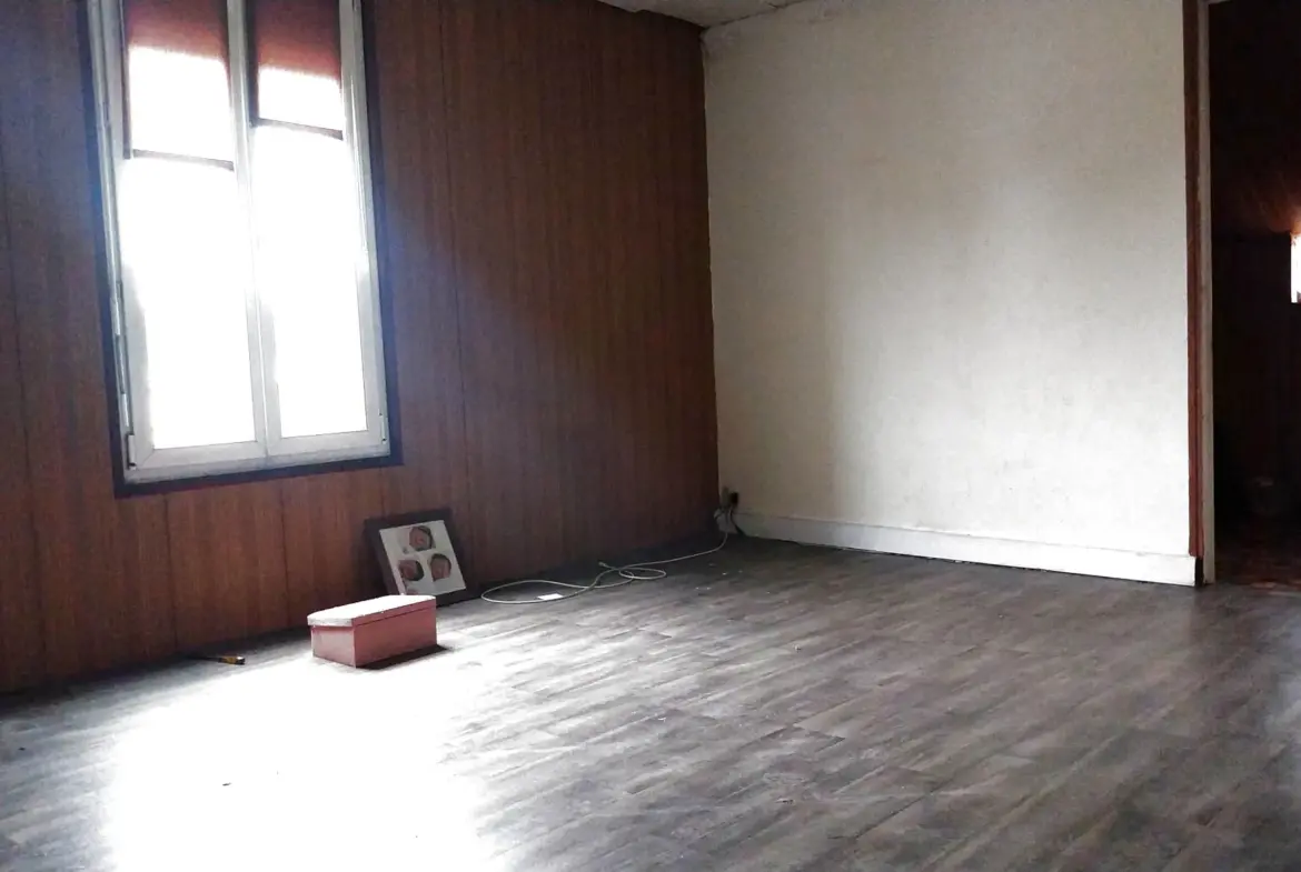 Maison indépendante à Chambly - 4 pièces - 125 m² - 225 000 € 