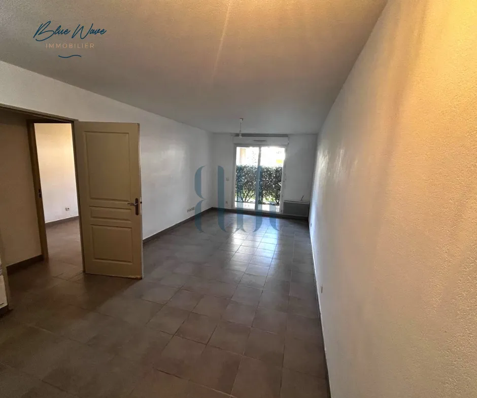 Appartement T2 à La Bouverie avec Terrasse et Piscine 
