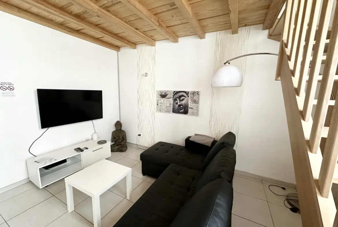 Appartement T2 en Duplex Meublé à Lille, Proche de la Grand'Place 