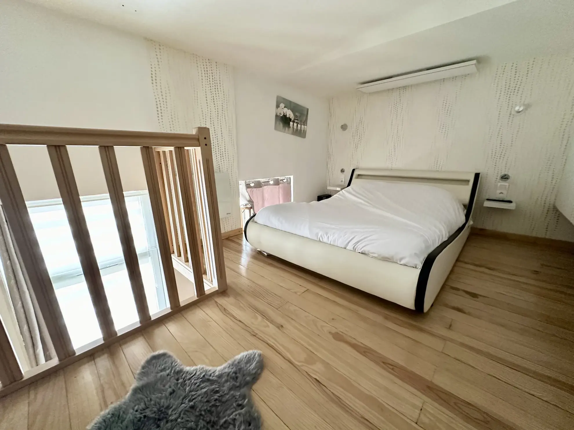 Appartement T2 en Duplex Meublé à Lille, Proche de la Grand'Place 
