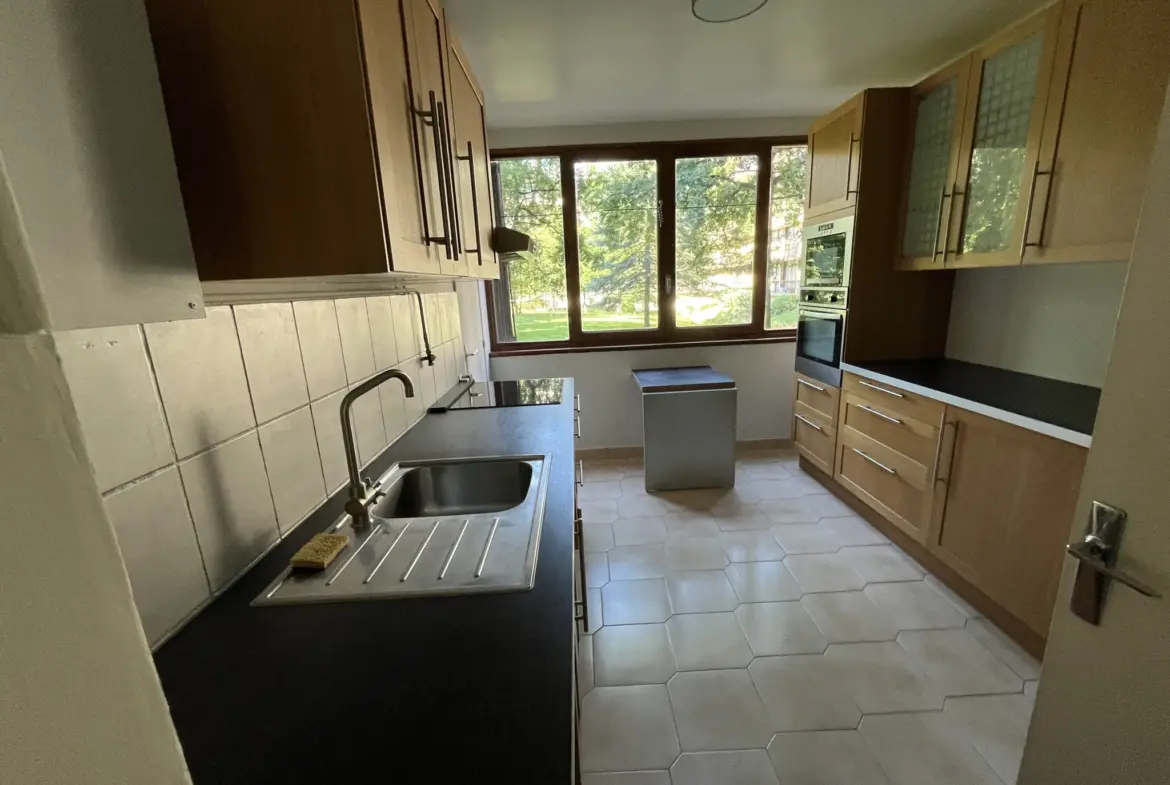 Bel appartement 3/4 pièces à Fontenay-le-Fleury 