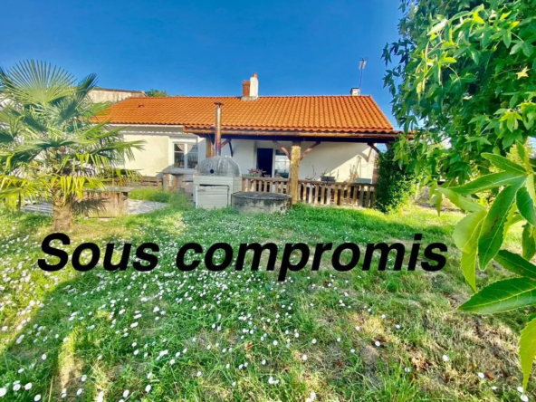 À Vendre : Maison 3 Chambres sur 880 m² à Saint Hilaire de Clisson