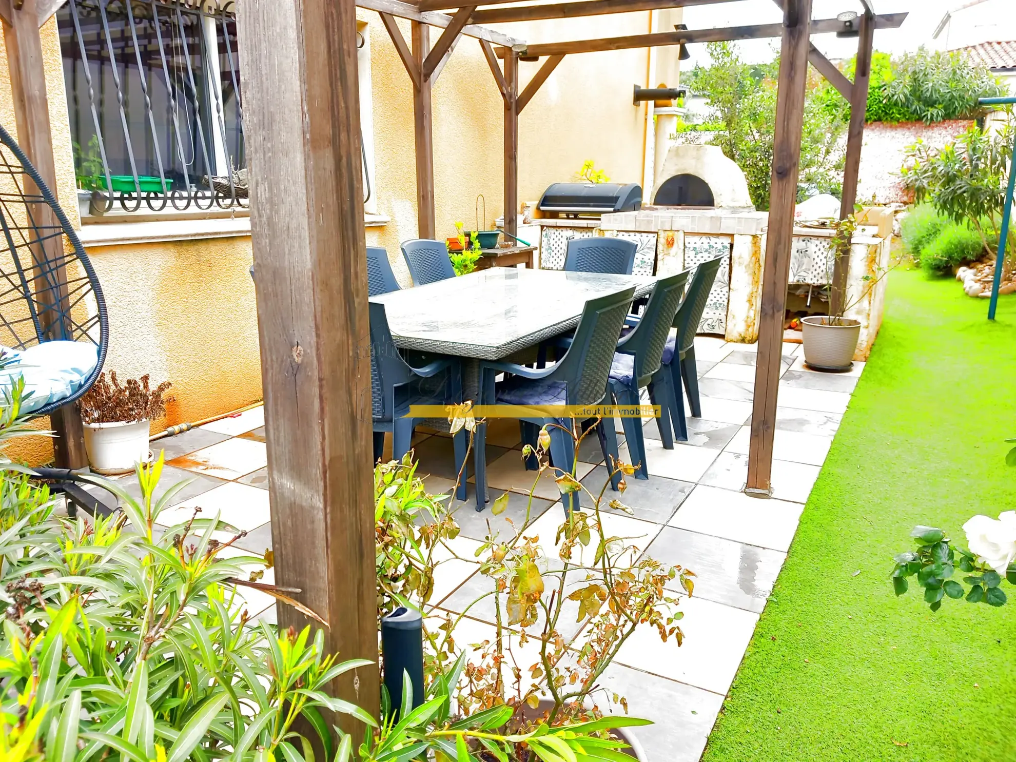 Maison à vendre à Montélimar de 137 m² avec 4 chambres et jardin 