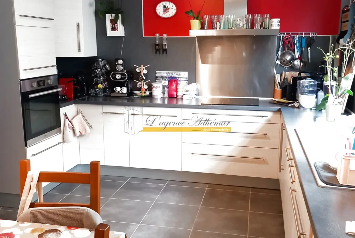 Maison à vendre à Montélimar de 137 m² avec 4 chambres et jardin 