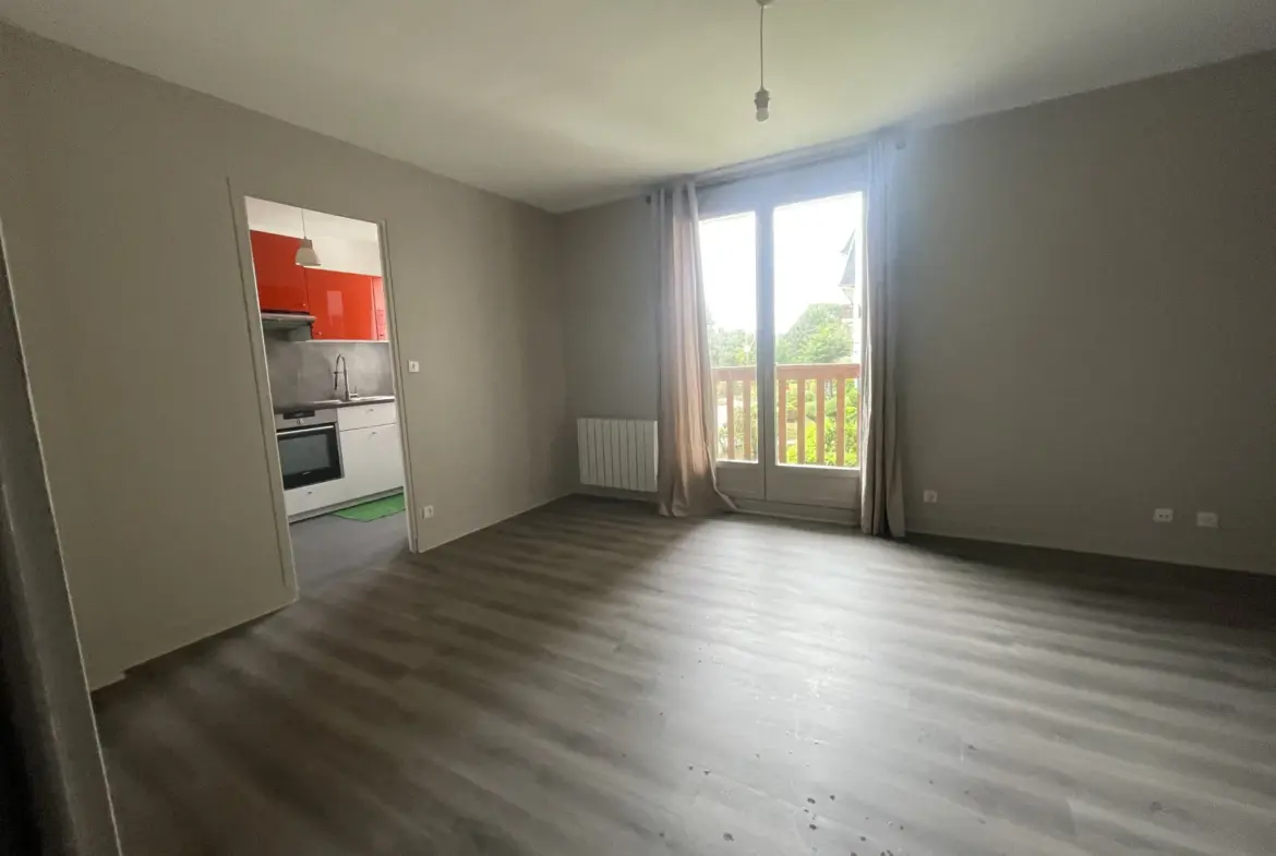 À vendre, T2 de 45 m² à Touques en résidence sécurisée 