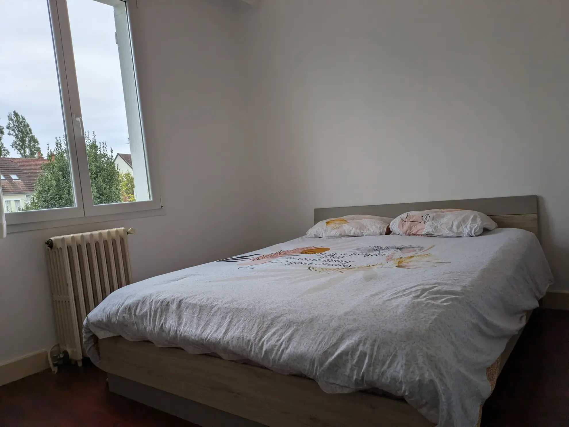 Maison Indépendante à Nevers - 5 Chambres près des Commodités 
