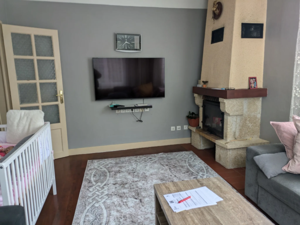Maison Indépendante à Nevers - 5 Chambres près des Commodités 