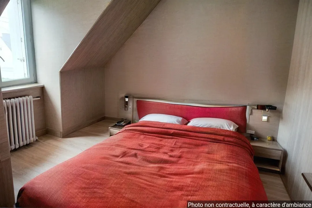 Maison à Plogoff de 105 m² à rénover - 180 200 € 