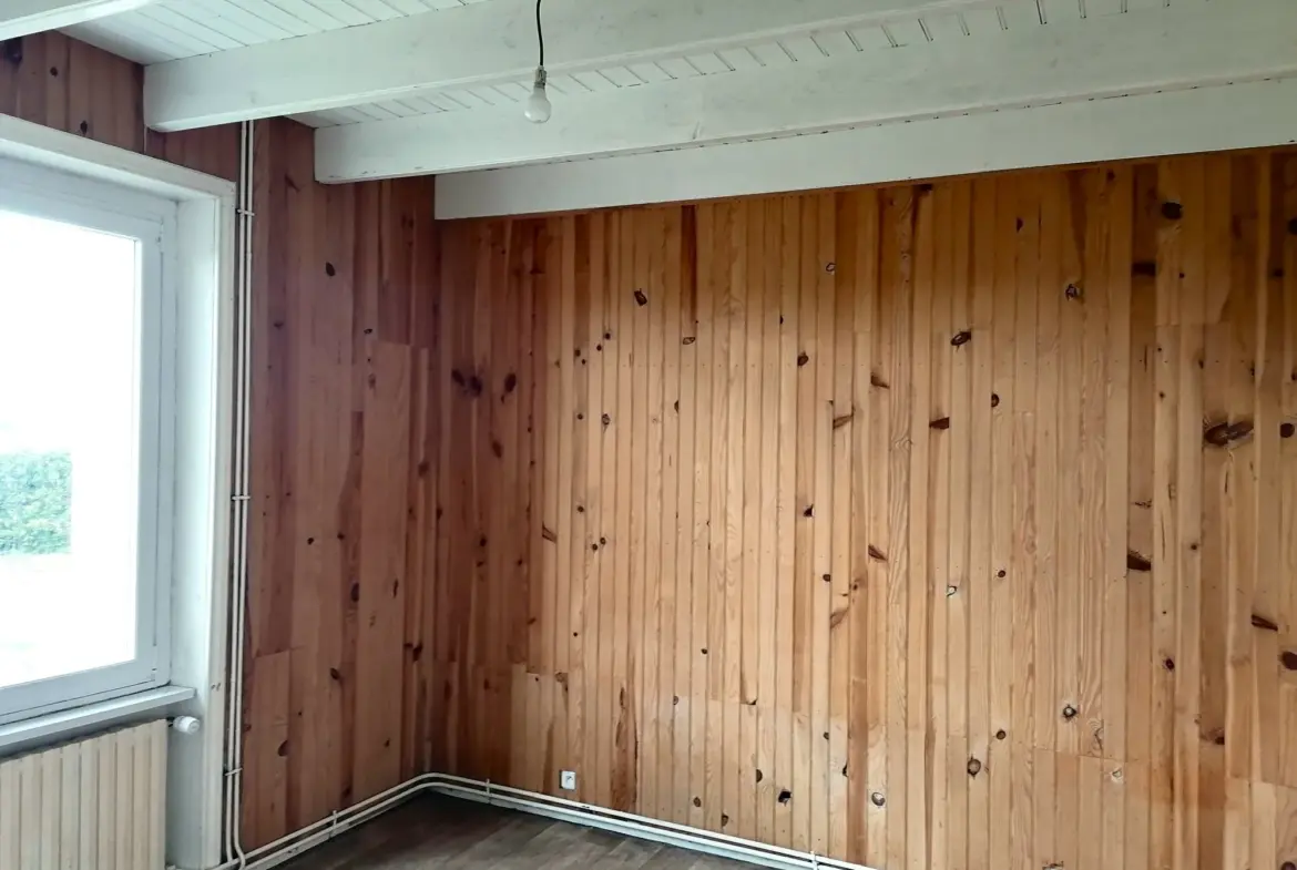 Maison à Plogoff de 105 m² à rénover - 180 200 € 