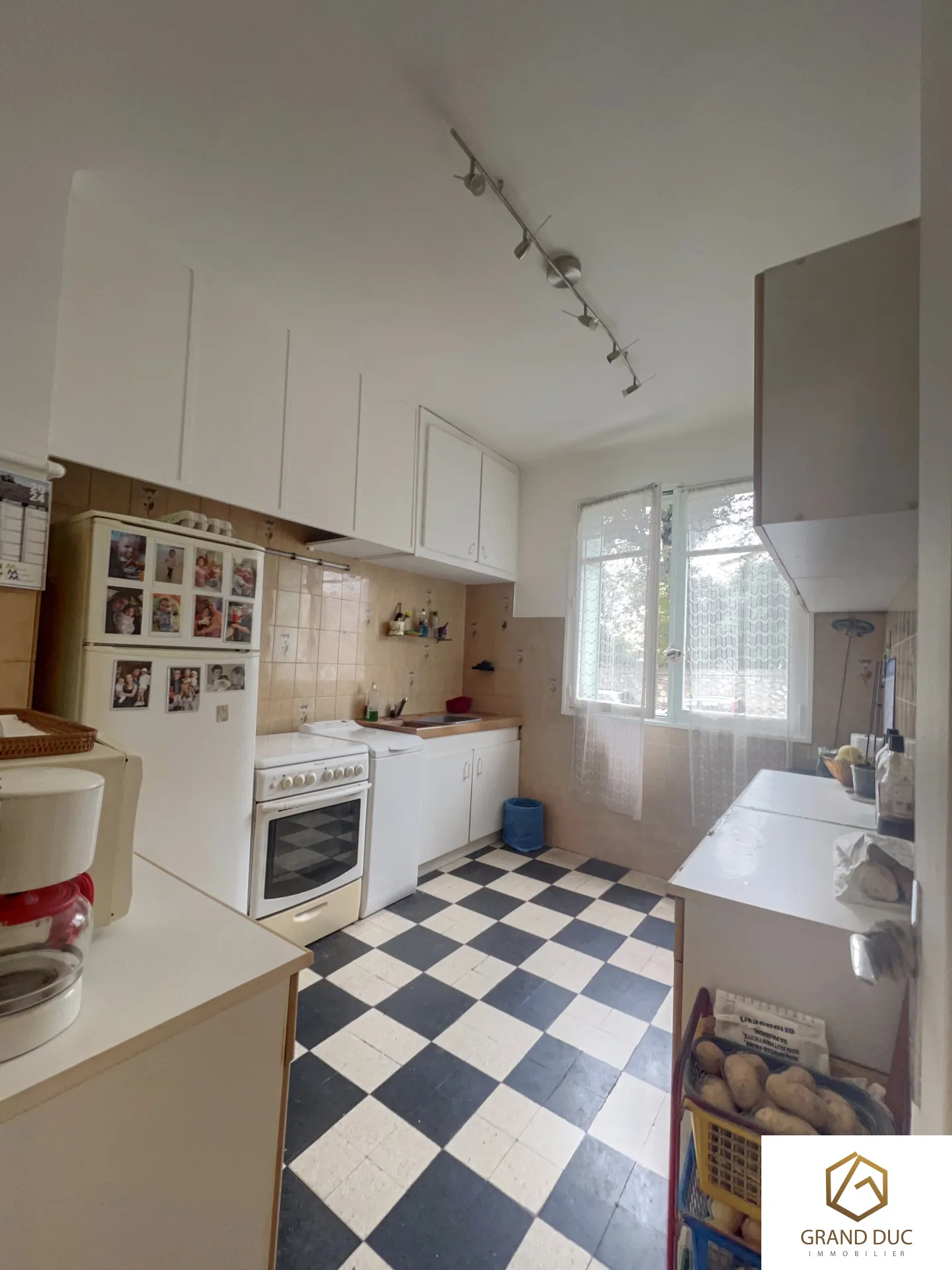 À vendre : Appartement lumineux de 60 m², 2 chambres à Marseille 13004 