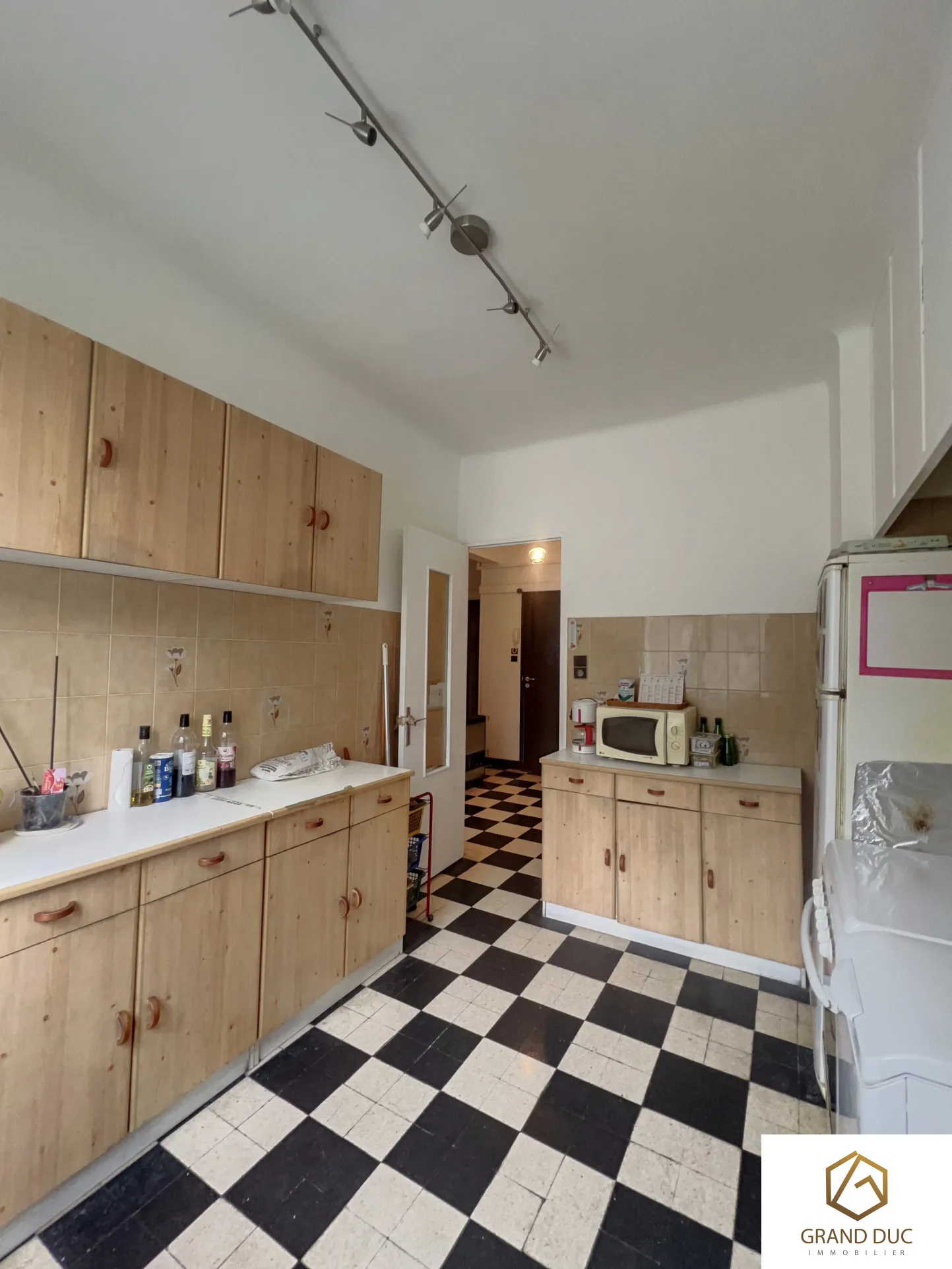 À vendre : Appartement lumineux de 60 m², 2 chambres à Marseille 13004 