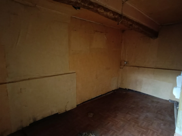 Lot de deux maisons à rénover à Etinehem - 51800 EUR 