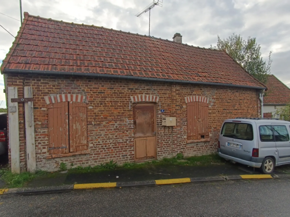 Lot de deux maisons à rénover à Etinehem - 51800 EUR 