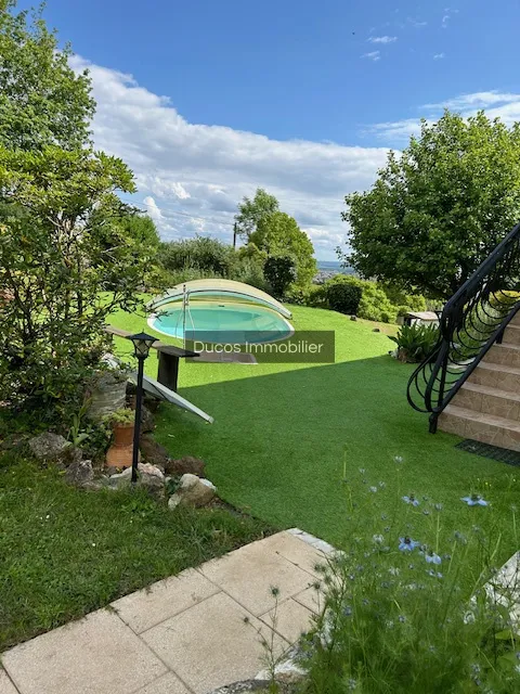 Maison spacieuse avec piscine à Beaupuy, 188 m² 