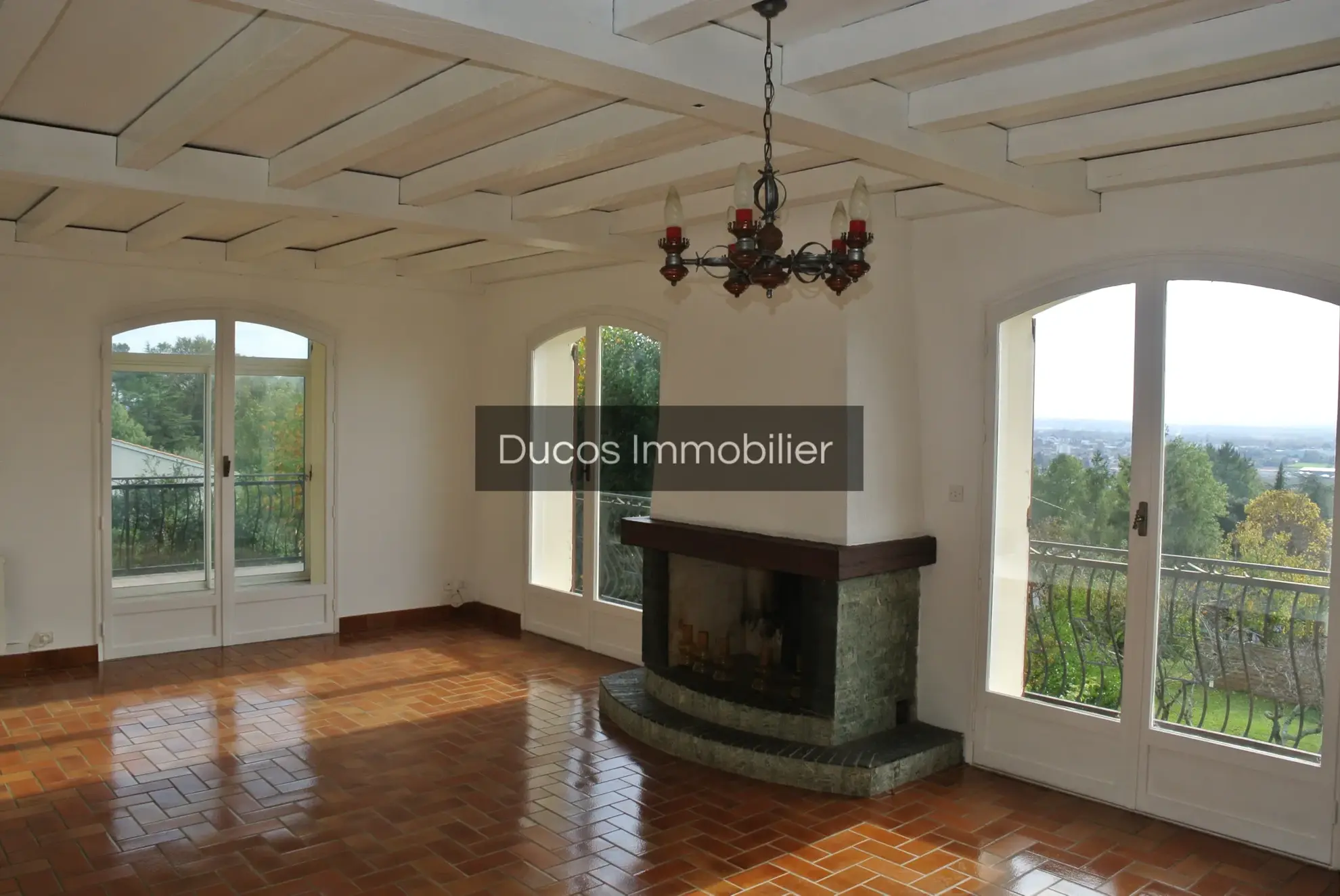 Maison spacieuse avec piscine à Beaupuy, 188 m² 