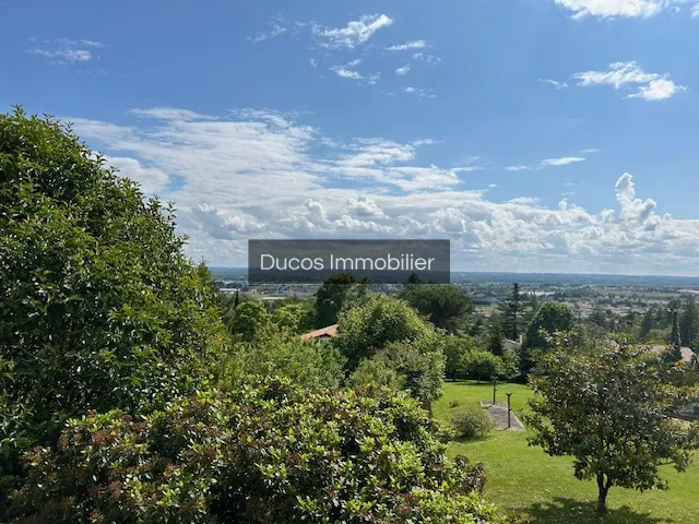 Maison spacieuse avec piscine à Beaupuy, 188 m² 